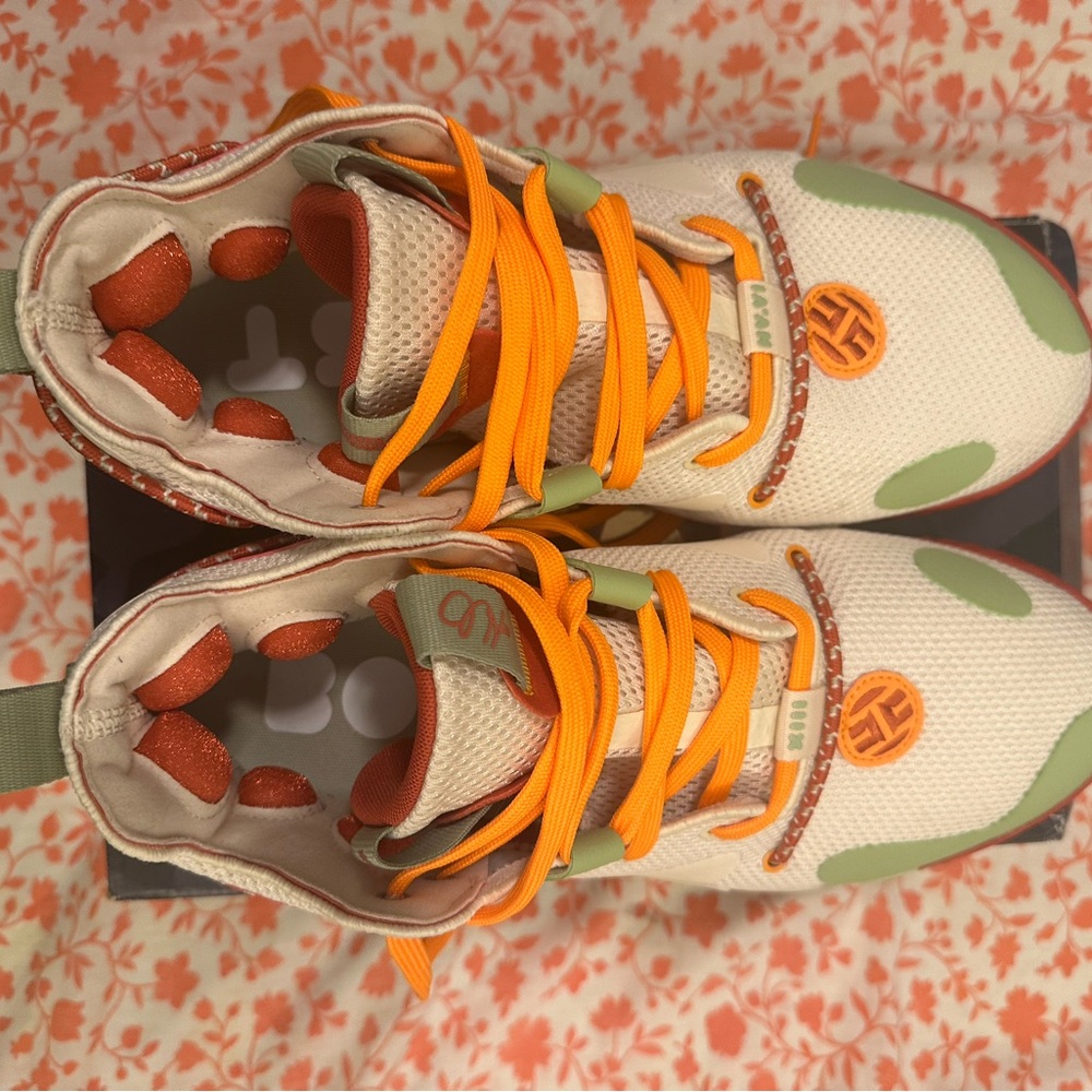 Men’s adidas Harden Vol. 6 Athletic Shoes - Picture 7 of 9